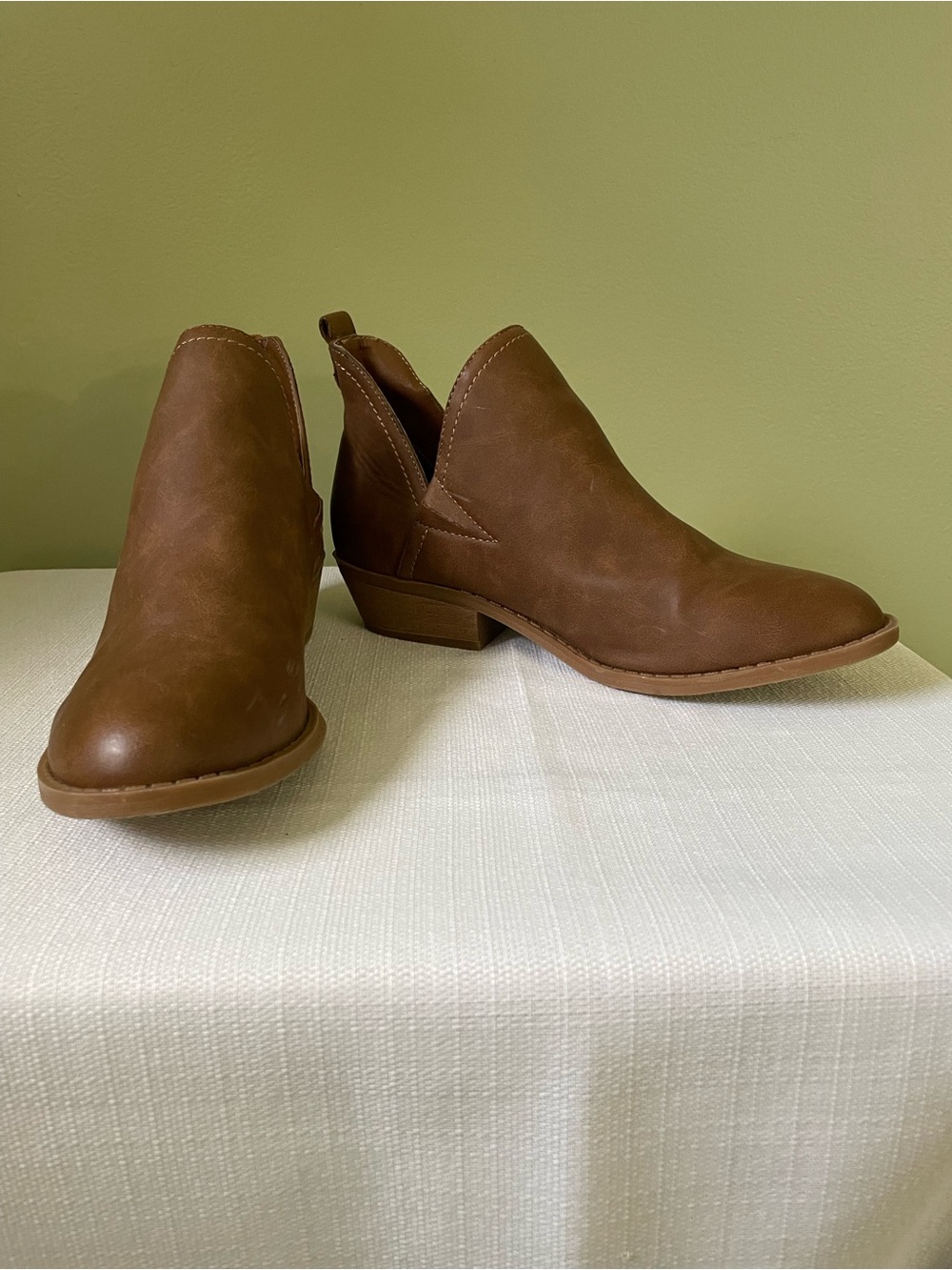 Universal Thread - Brown Ankle Booties - Picture 4 of 4